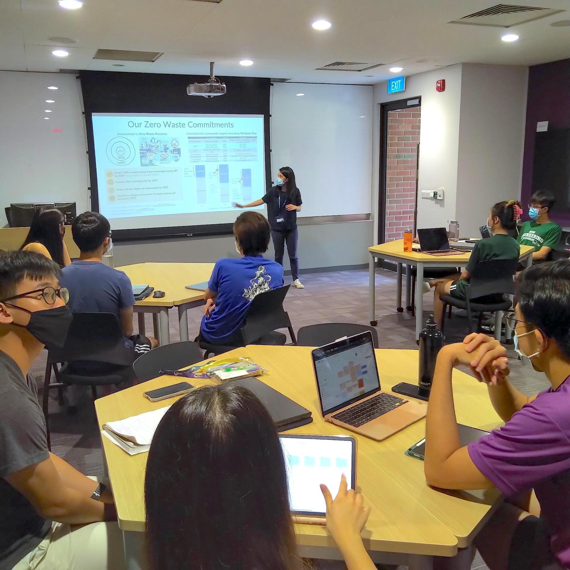 Smart-classroom-square-6be26bb2096bd7b2b4af6a87e2617595-5a98d80b22f94